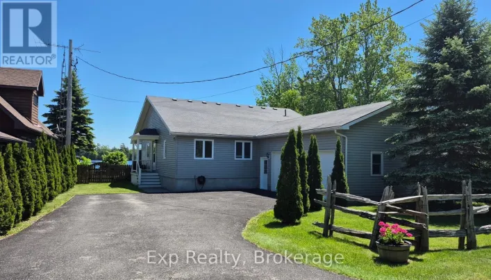 148 NORTH BEAVER LAKE ROAD, Stone Mills