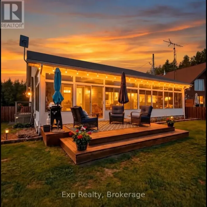 148 NORTH BEAVER LAKE ROAD, Stone Mills