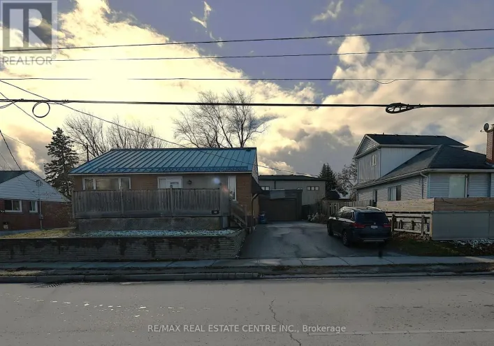 148 ONTARIO STREET N, Milton