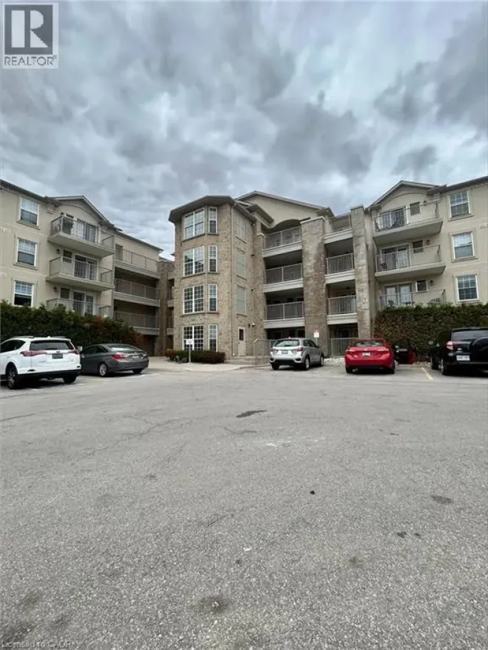 1480 BISHOPS Gate Unit# 304, Oakville