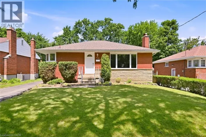 1483 AUGUSTINE Drive, Burlington