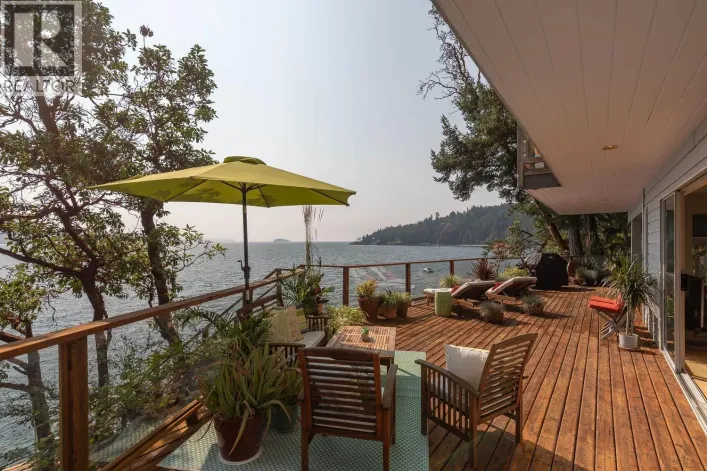1483 WEBB ROAD, Bowen Island