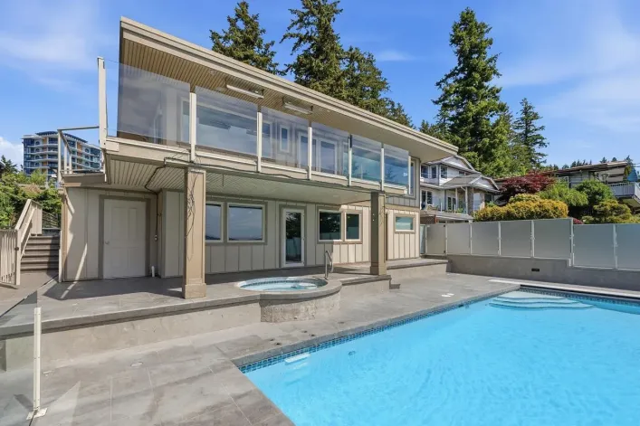 14843 HARDIE AVENUE, White Rock