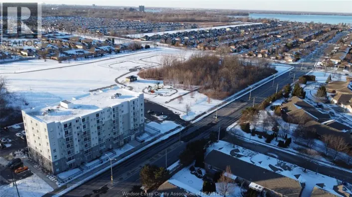 1489 BANWELL Unit# 223, Windsor