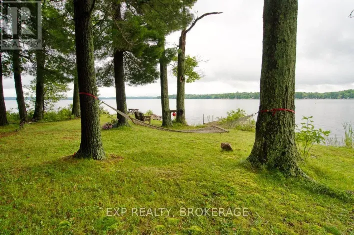 148B OAK SHORES LANE, Frontenac