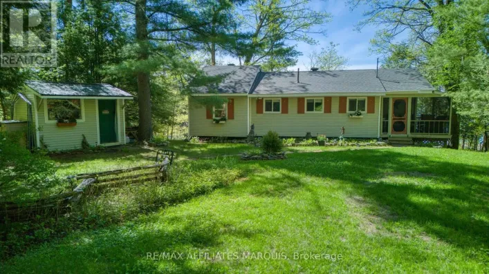 149 OAK POINT LANE, Tay Valley