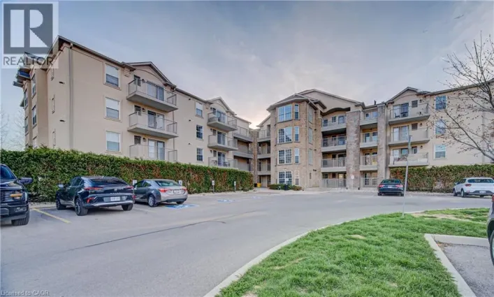 1490 BISHOPS Gate Unit# 106, Oakville