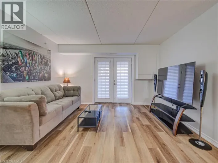 1490 BISHOPS Gate Unit# 106, Oakville