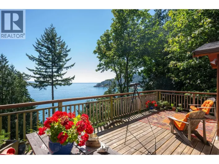 1491 EAGLE CLIFF ROAD, Bowen Island
