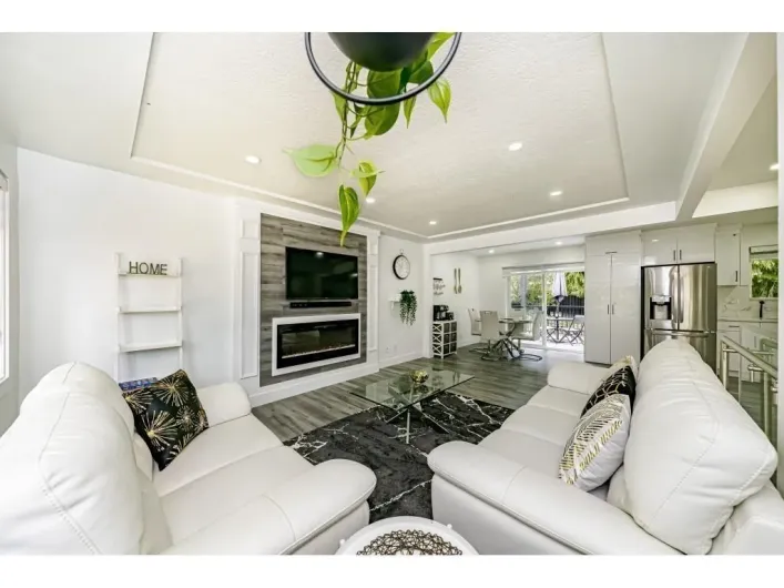 14927 KEW DRIVE DRIVE, Surrey