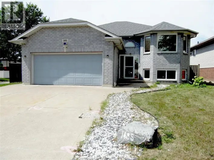 1495 Clover AVENUE, Windsor
