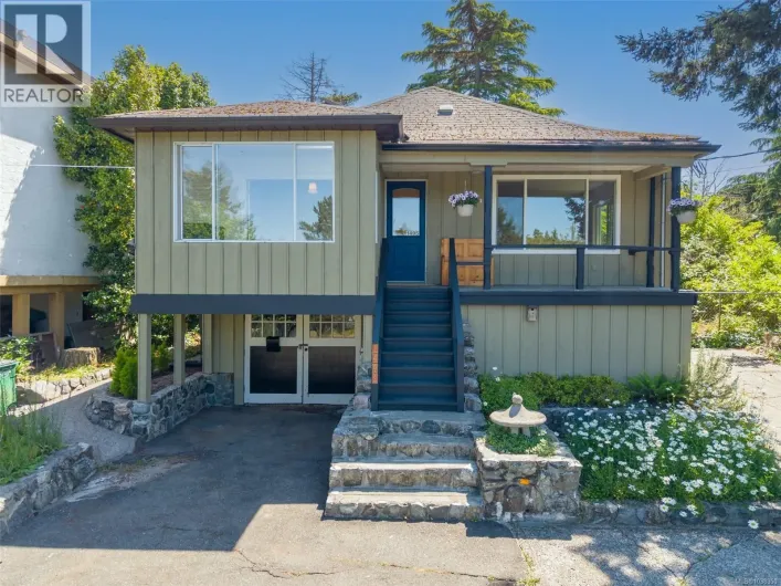 1495 Derby Rd, Saanich