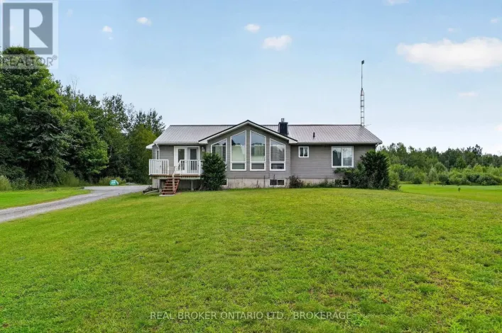 14950 SANDTOWN ROAD, South Stormont