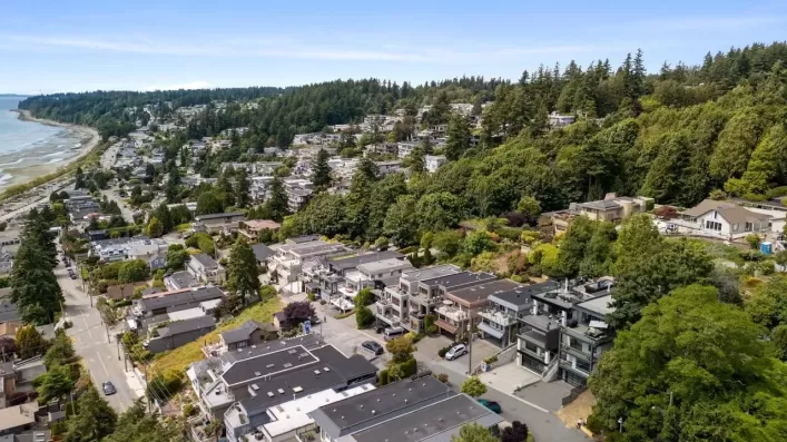 14999 BLACKWOOD LANE, White Rock