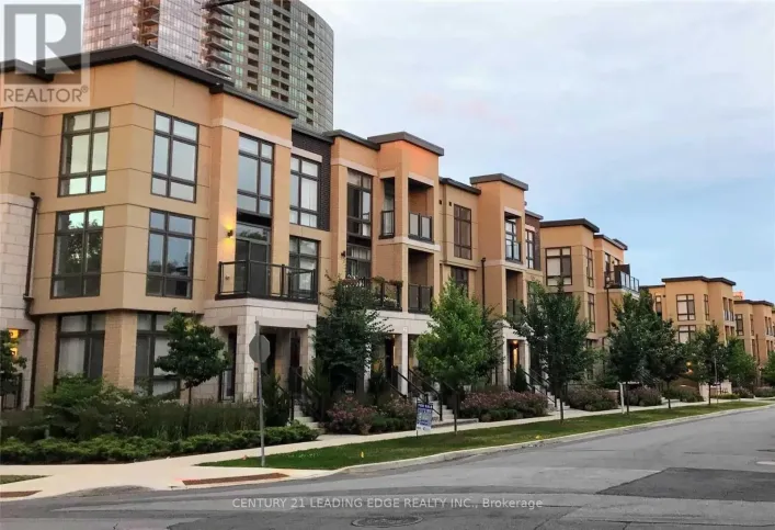 15 - 11 ELDORA AVENUE, Toronto