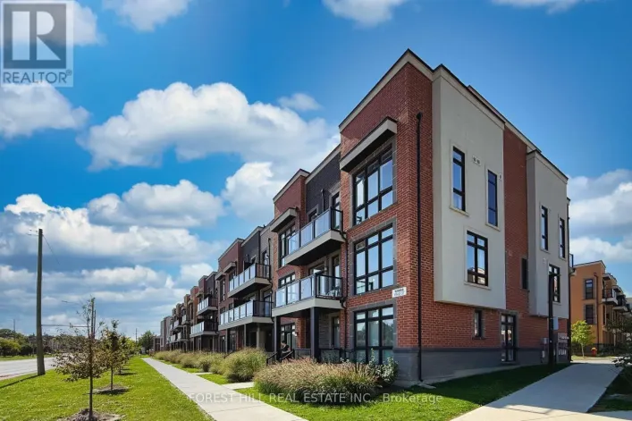 Apartment for sale: 15 - 12868 YONGE STREET, Richmond Hill