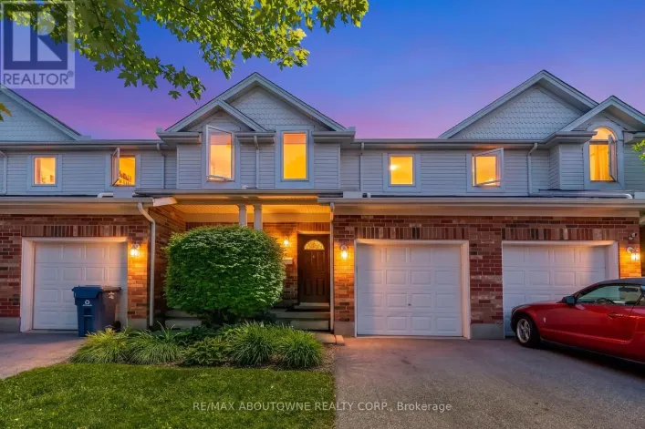 15 - 151 CLAIRFIELDS DRIVE E, Guelph