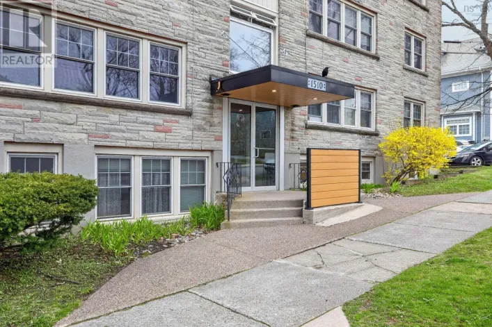 15 1510 Lilac Street, Halifax