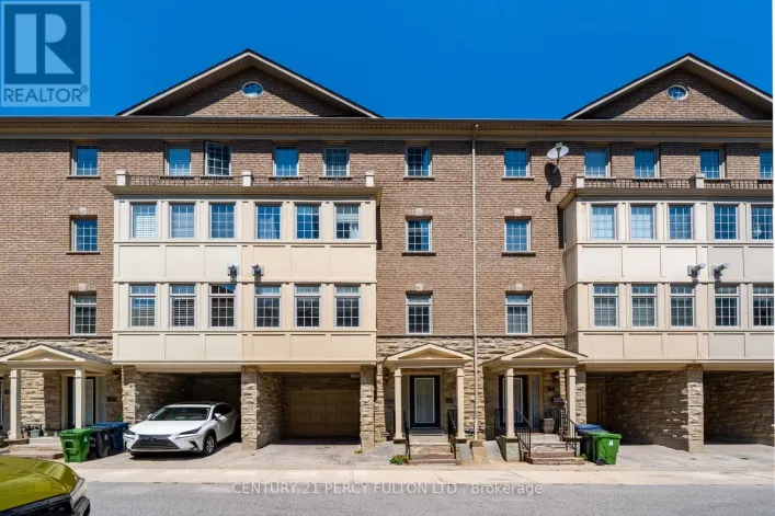 15 - 22 WILLIAM POOLE WAY, Toronto