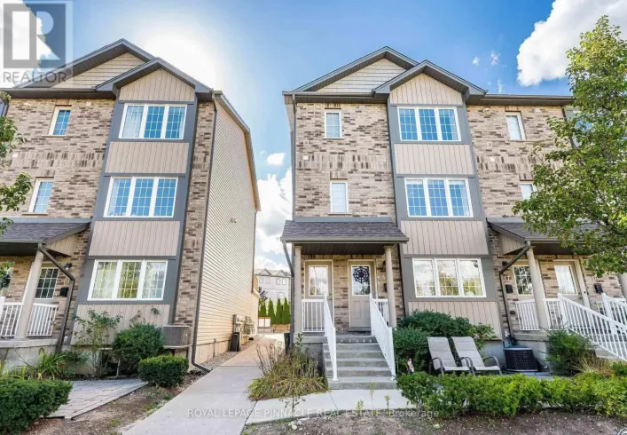 Row / Townhouse for rent: 15 - 275 OLD HURON ROAD E, Kitchener