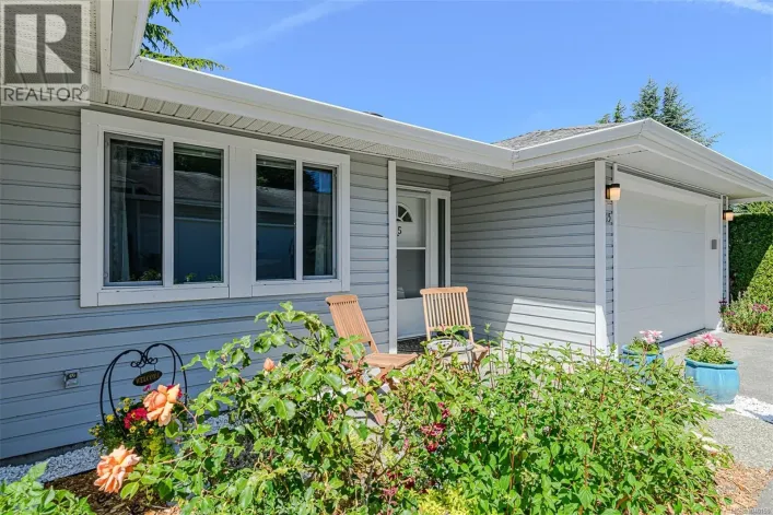 15 3966 Cedar Hill Cross Rd, Saanich