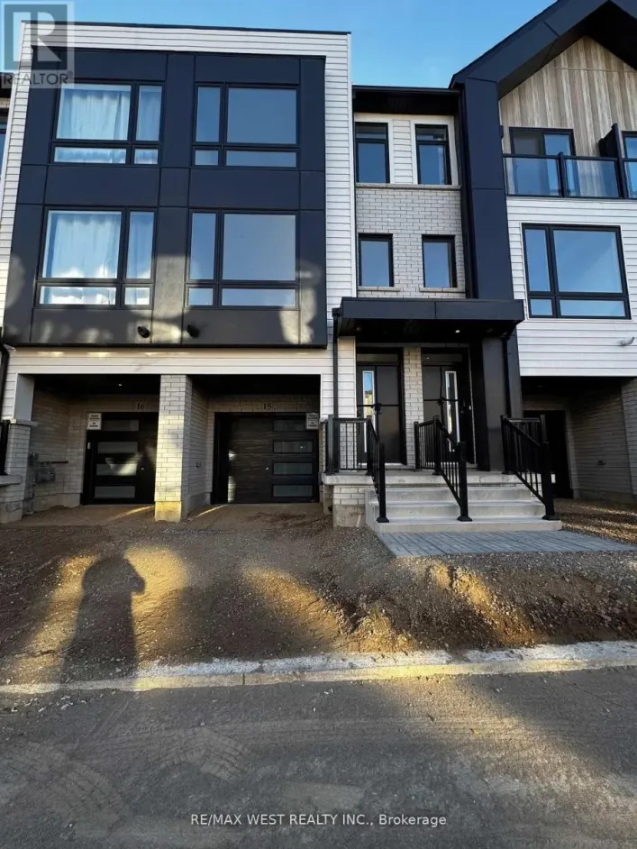 15 - 55 TOM BROWN DRIVE, Brant