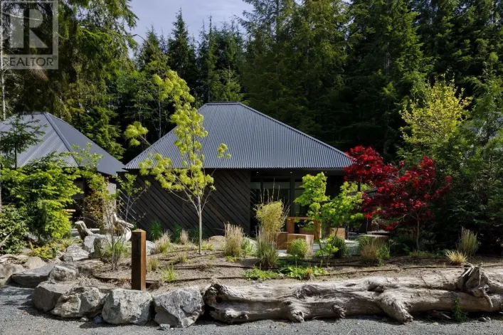 15 6504 Powder Main Rd, Port Renfrew