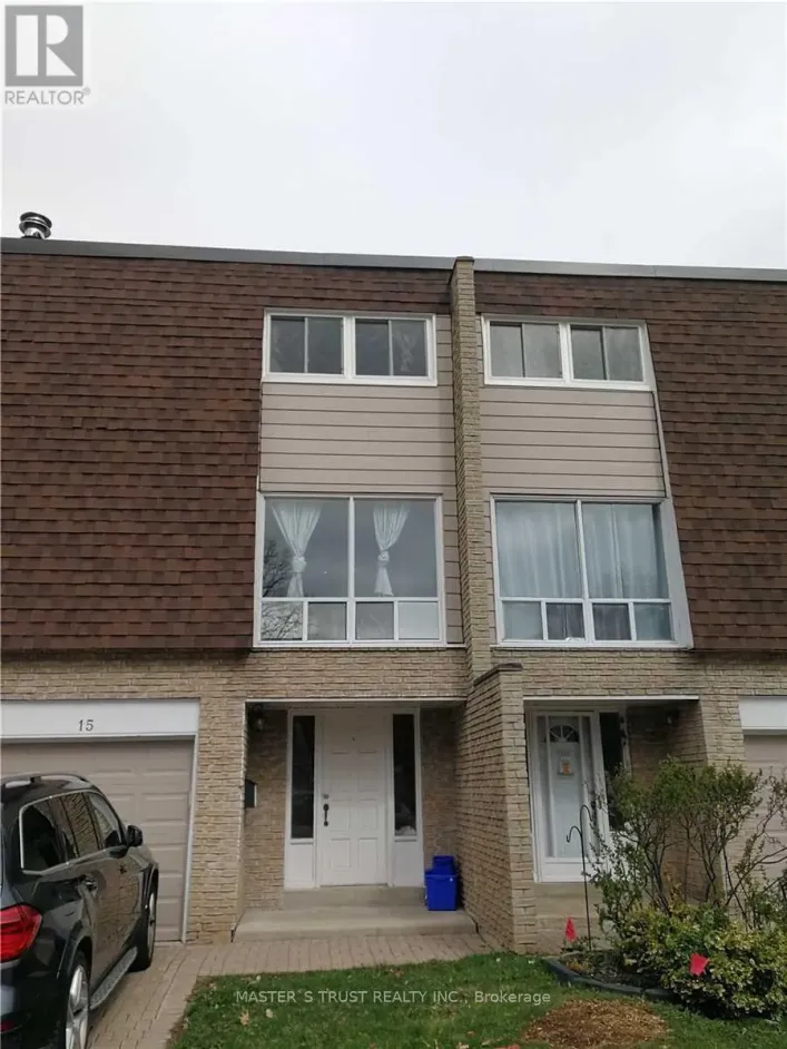 15 - 653 VILLAGE PARKWAY, Markham