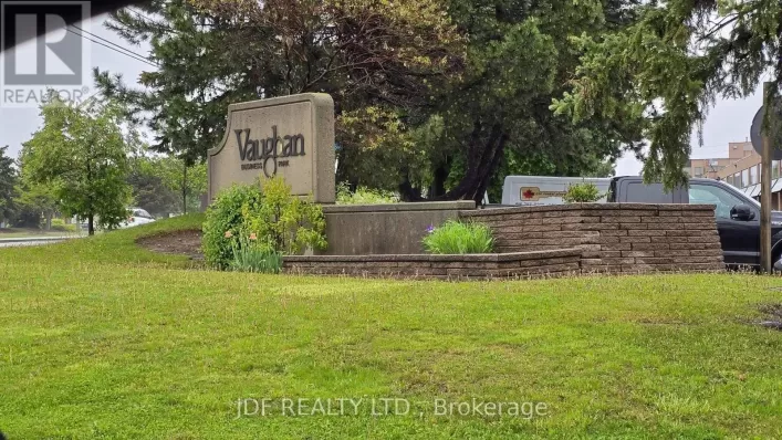 15 - 665 MILLWAY AVENUE, Vaughan