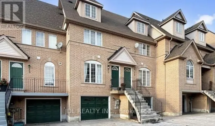 15 - 80 STRATHAVEN DRIVE, Mississauga