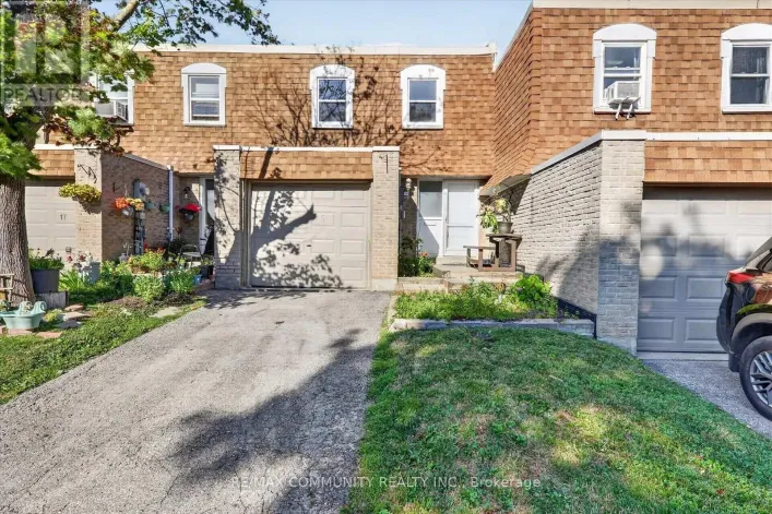 15 - 850 HUNTINGWOOD DRIVE, Toronto