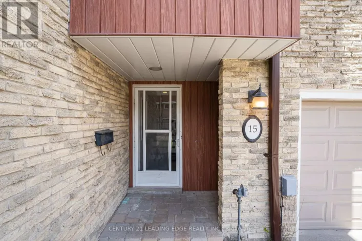 15 - 915 INVERHOUSE DRIVE, Mississauga