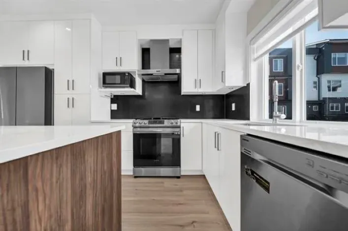 15 9652 162A STREET, Surrey