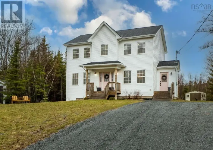 15 Acorn Avenue, Lantz