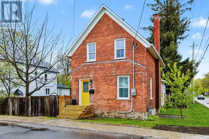 15 ALFRED STREET, Smiths Falls