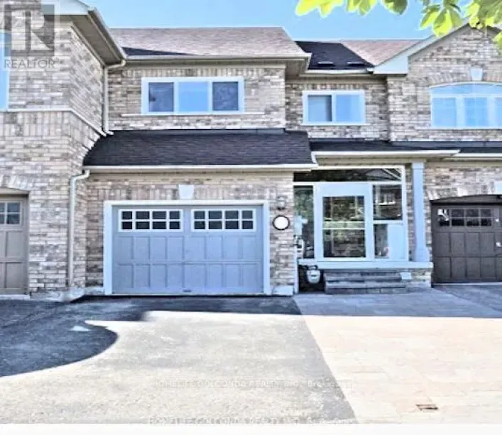 15 AMULET CRESCENT, Richmond Hill
