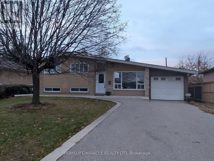 15 ATHLONE AVENUE, Brampton