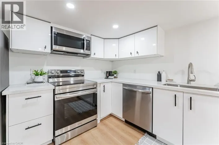 15 BARNESDALE Avenue N Unit# 2, Hamilton
