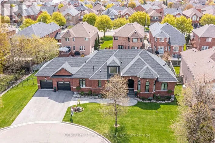 15 BIMMER PLACE, Brampton