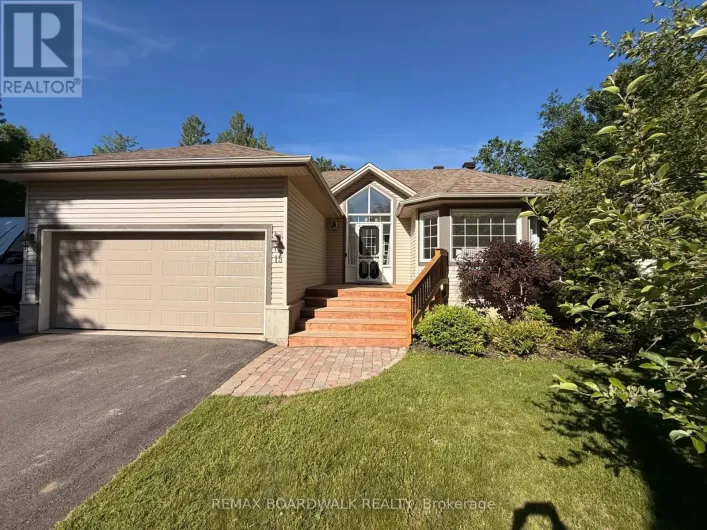 15 BIRCH DRIVE, North Grenville