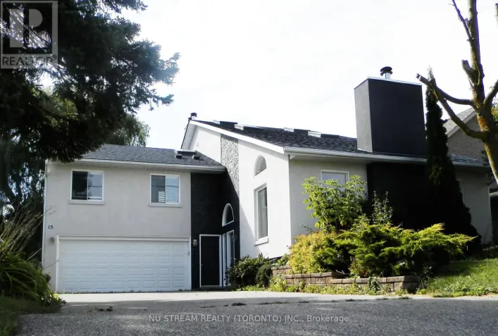 15 BOND CRESCENT, Richmond Hill