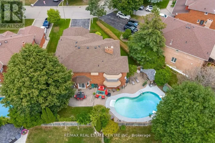 15 BROOKBANK COURT, Brampton