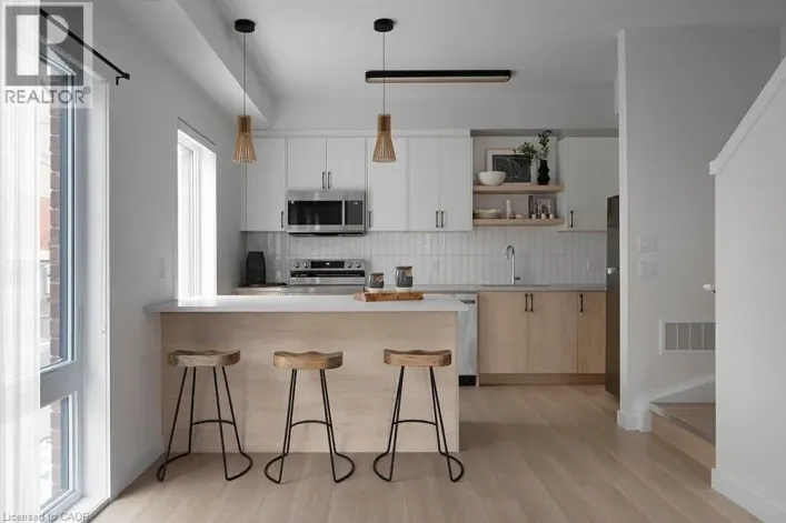 15 CEDAR Street N Unit# 1, Kitchener