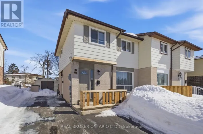 15 CHRISTIE CRESCENT, Barrie