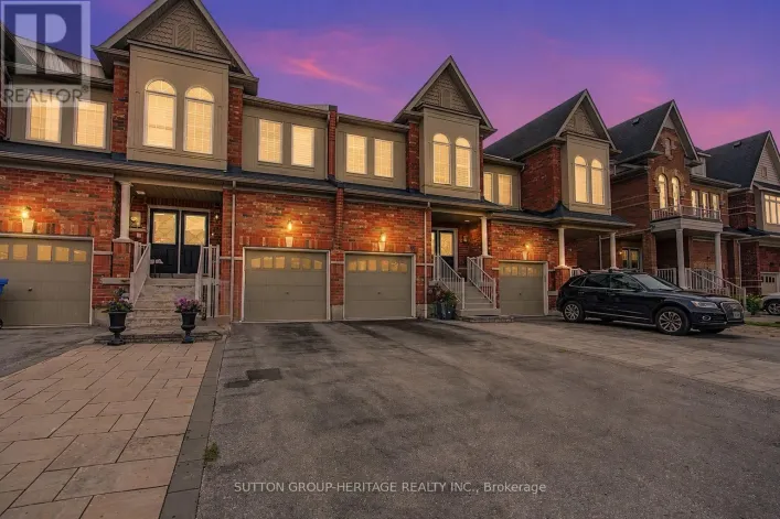 15 CLARINET LANE, Whitchurch-Stouffville