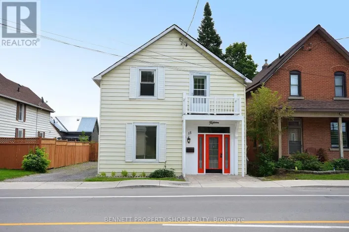 15 DANIEL STREET N, Arnprior