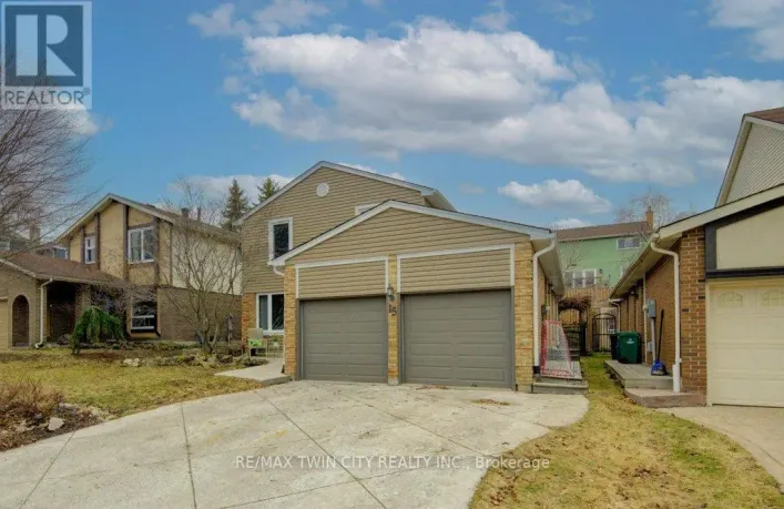 15 DEERWOOD CRESCENT, Kitchener