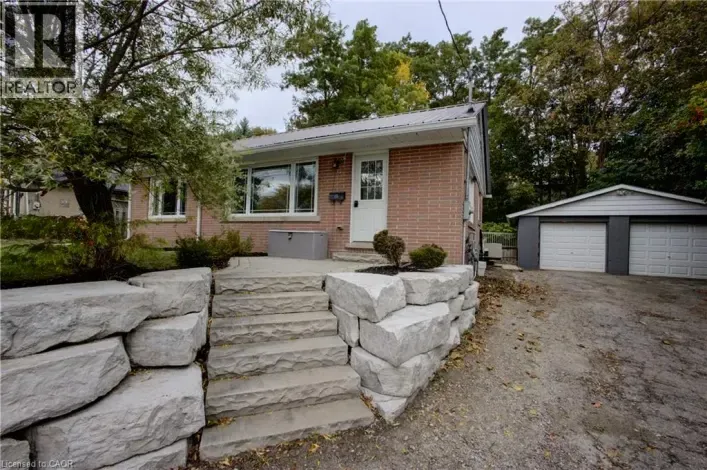 15 DUMBARTON Street, Guelph