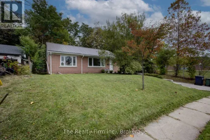 15 DUMBARTON STREET, Guelph