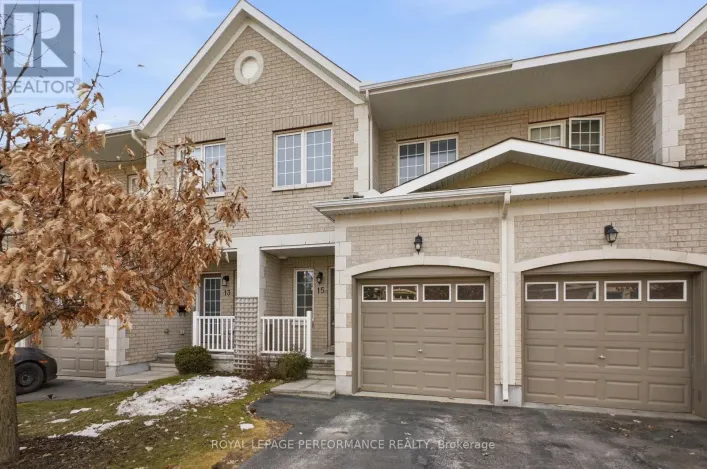 15 DUNDALK PRIVATE, Ottawa